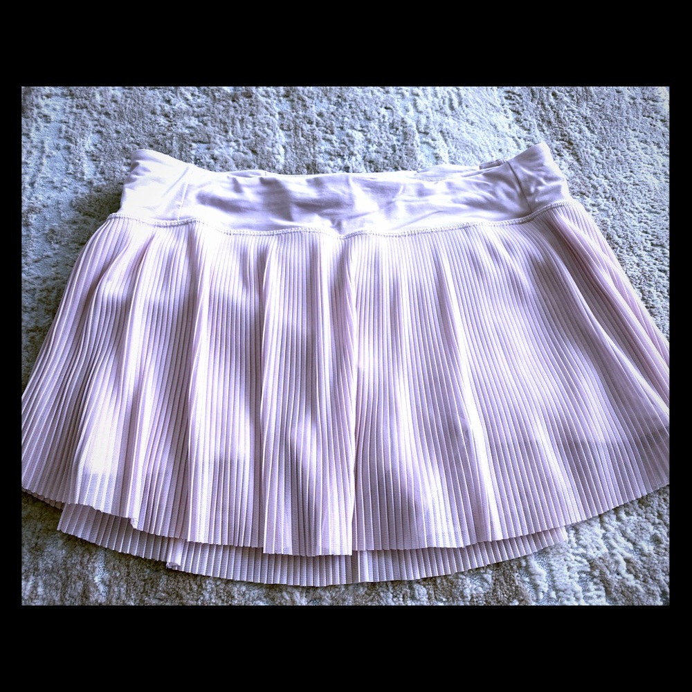 Lululemon Just Pleat It tennis skirt